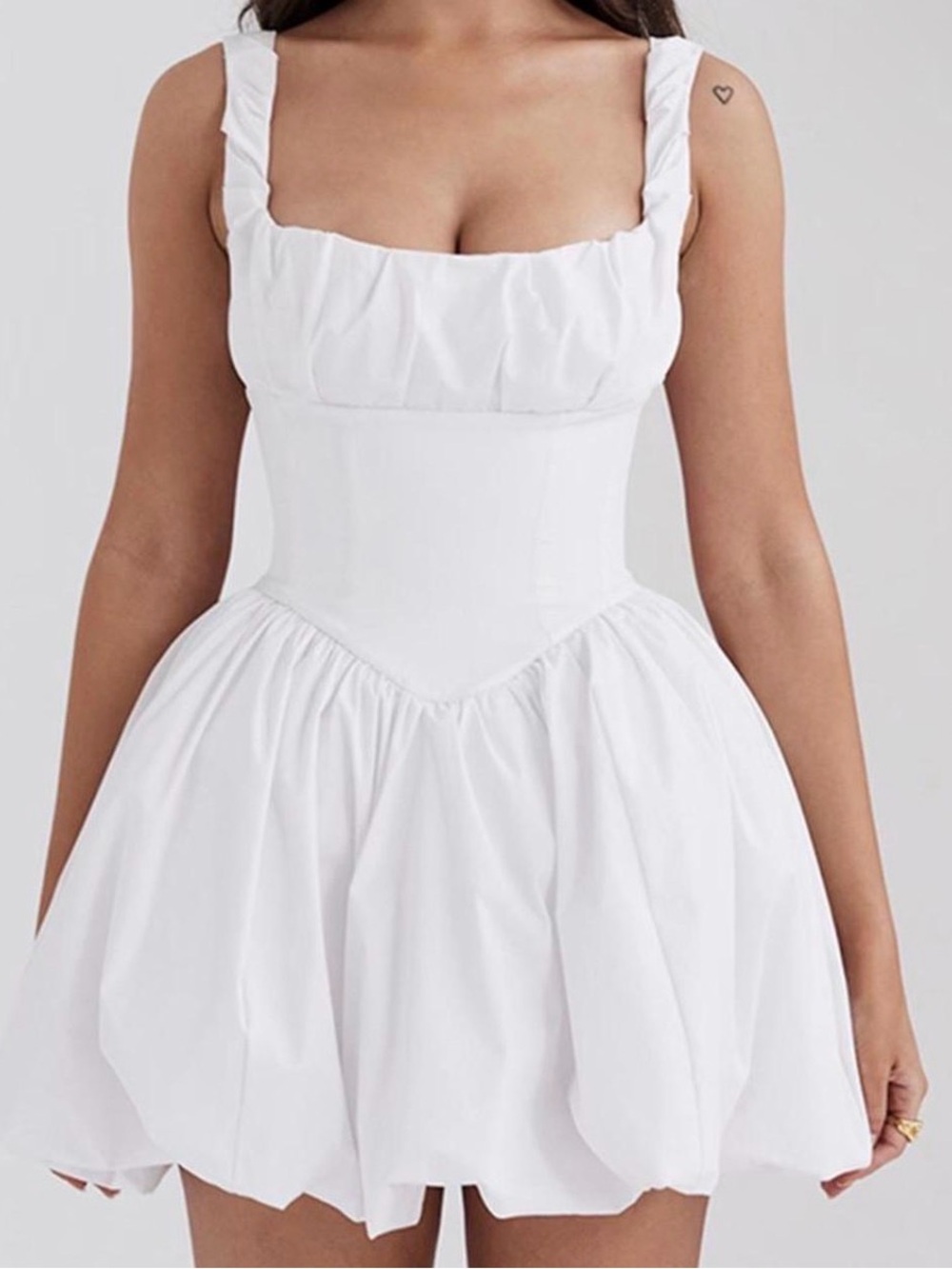 House of CB “Le Puff” dress - Picture 2 of 6